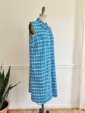 Vintage Blue Geometric Shift Dress – Sleeveless Button Front Mod Retro